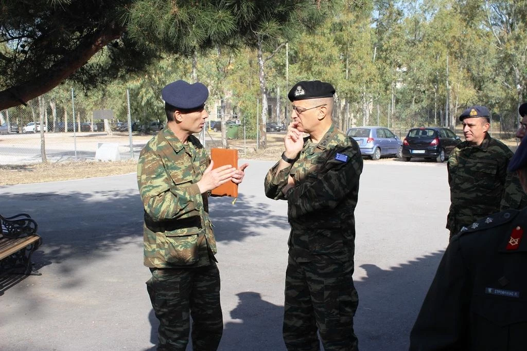 Έφοδος στο Φρουραρχείο Αθηνών και στη ΣΠΗΥ από τον Α/ΓΕΣ – Εικόνες